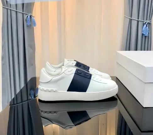 Valentino sneakers（20 style 2