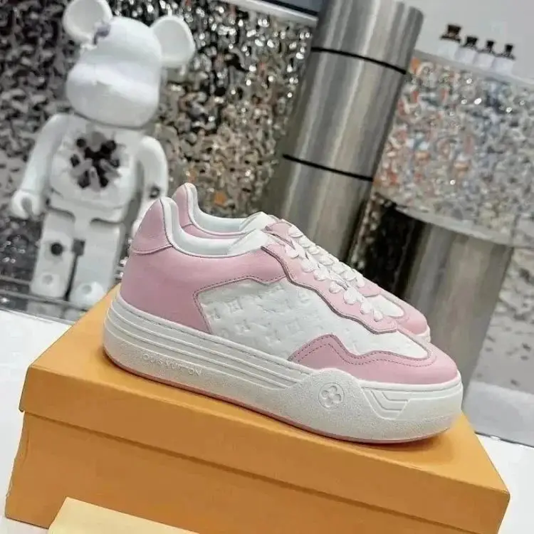 Louis Vuitton sneakers (8 styles) 3