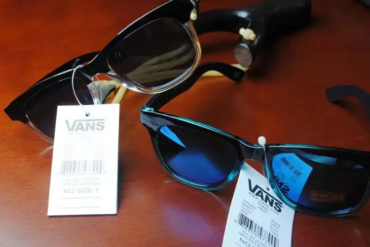 Vans Sunglasses [2 styles] 3