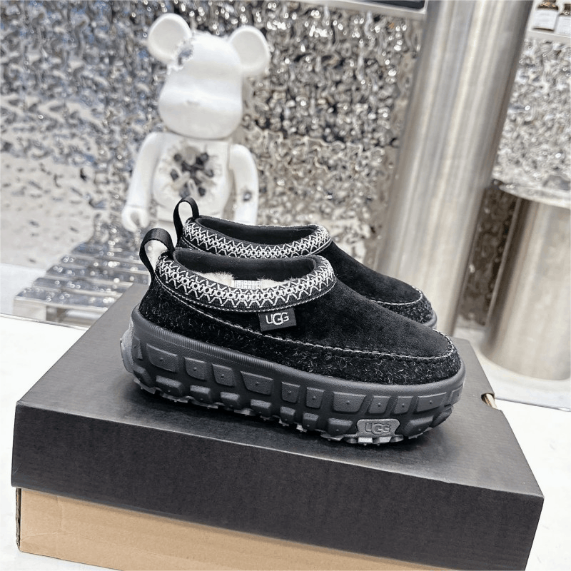 Ugg Snow Boots [10 styles]